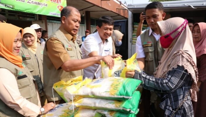 Satgas Pangan Jombang Dan Bulog Gelar Operasi Pasar