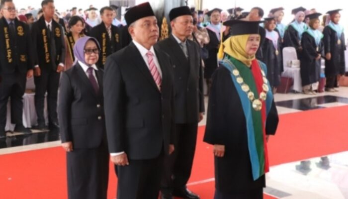 Pesan Pj Bupati Jombang Saat Hadiri Wisuda Stikes Pemkab