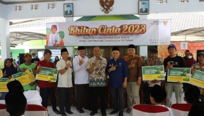 Pj Bupati Jombang Resmi Buka Kegiatan Khitan Cinta 2023