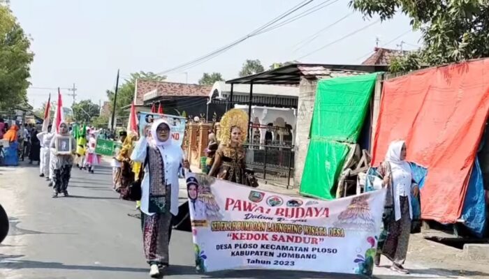 Pawai Budaya Dan Launching Desa Wisata Kedok Sandur Ploso