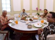 Presiden Jokowi Makan Siang Bareng Tiga Capres