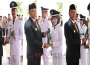 Pj Bupati Jombang Lantik Tiga Kades Antar Waktu