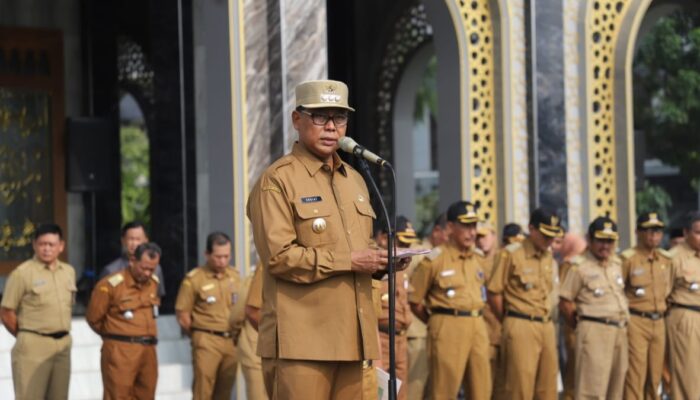 Pj Bupati Jombang Pimpin Apel Awal Tahun 2024