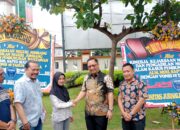 Pasca Vonis 18 Tahun Pembunuh Wartawan, KJJT Kirim Karangan Bunga Ke Kejari Dan PN Jombang