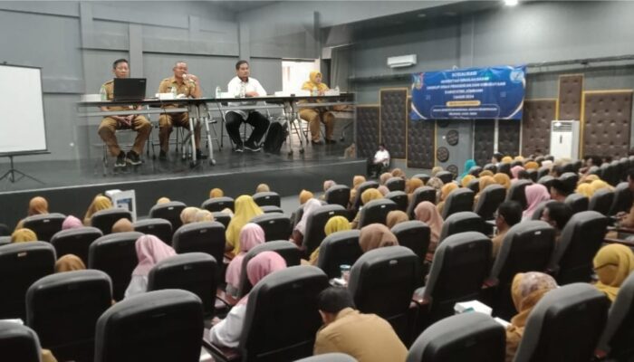 Disdikbud Jombang Tingkatkan Nilai Akreditasi Pada 200 Sekolah Dasar Terima Sosialisasi