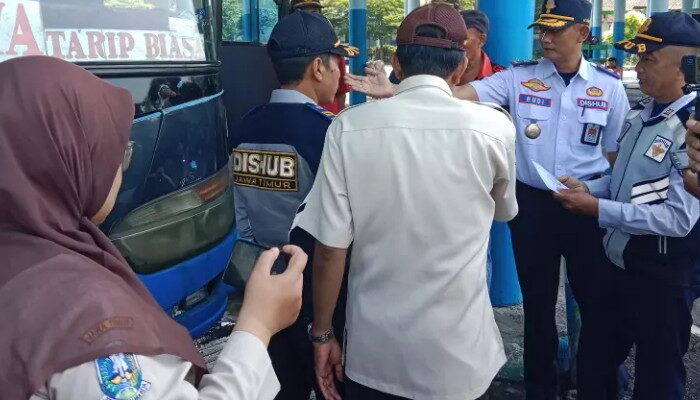 Dishub Jombang Bersama TNI POLRI Gelar Ramp Check Angkutan Umum Jelang Mudik Lebaran