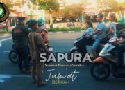 Jumat Berkah, SAPURA Bagikan Ratusan Nasi Di Jalan