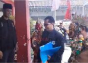 Diantar 2 Penari Topeng, Tokoh Budaya Jati Duwur Jombang Daftar Bacabup Di DPC PDIP
