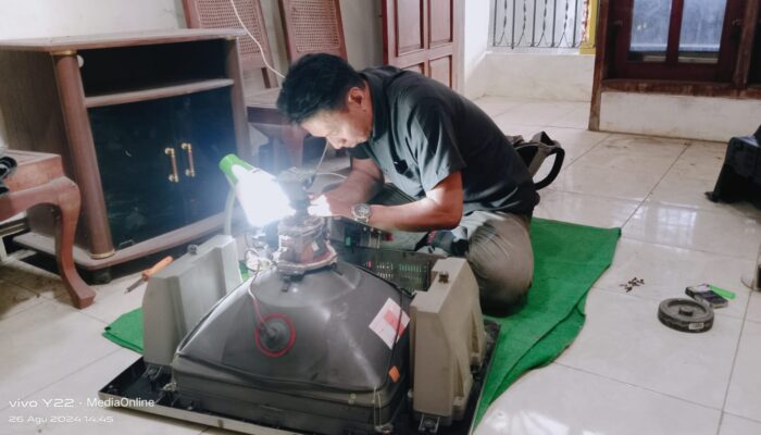 Wartawan Jombang Yang Ahli Service Elektronik