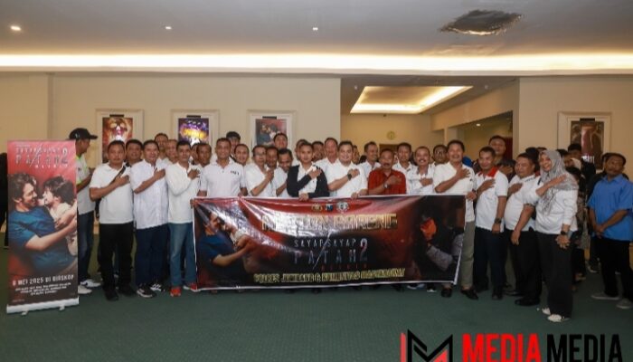 Kapolres Jombang Nobar Film Sayap-Sayap Patah 2 dengan Perwakilan Wartawan, Netizen dan Organisasi Mahasiswa Ekstra Kampus