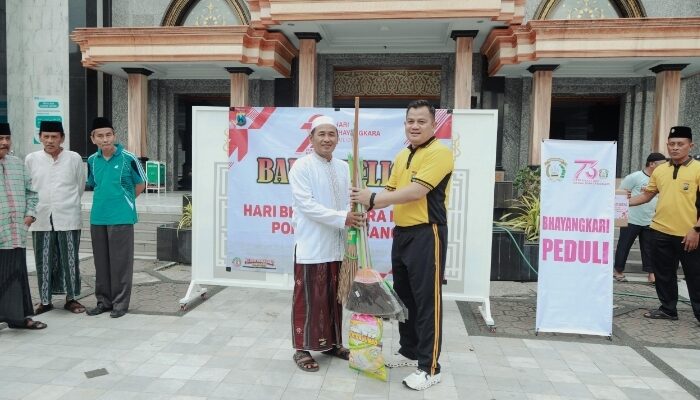 Sambut Hari Bhayangkara ke-79, Polres Jombang dan Polsek Jajaran Gelar Bakti Religi di Berbagai Tempat Ibadah