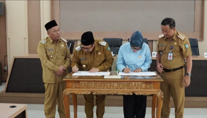 Perkuat Tata Kelola Pemerintahan, Pemkab Jombang dan Kejari Teken MoU Bidang Datun