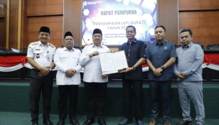 DPRD Jombang Gelar Paripurna LKPj 2025, Bupati Warsubi Paparkan Capaian Pembangunan dan Program Strategis