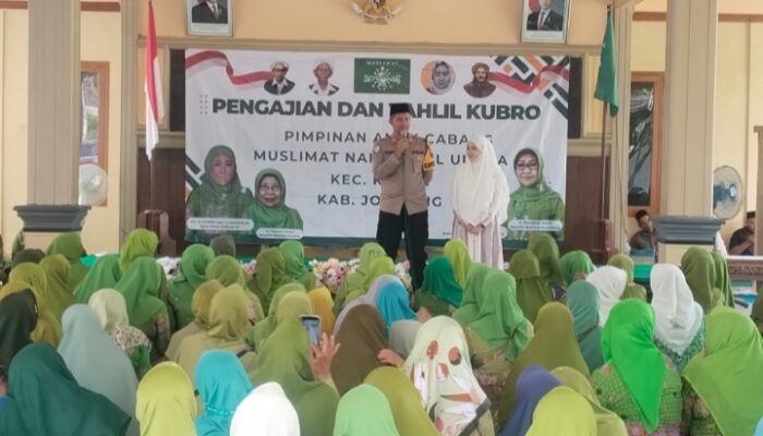 Kapolsek Kabuh Hadiri Pengajian dan Tahlil Kubro Muslimat NU, Perkuat Sinergi dengan Masyarakat